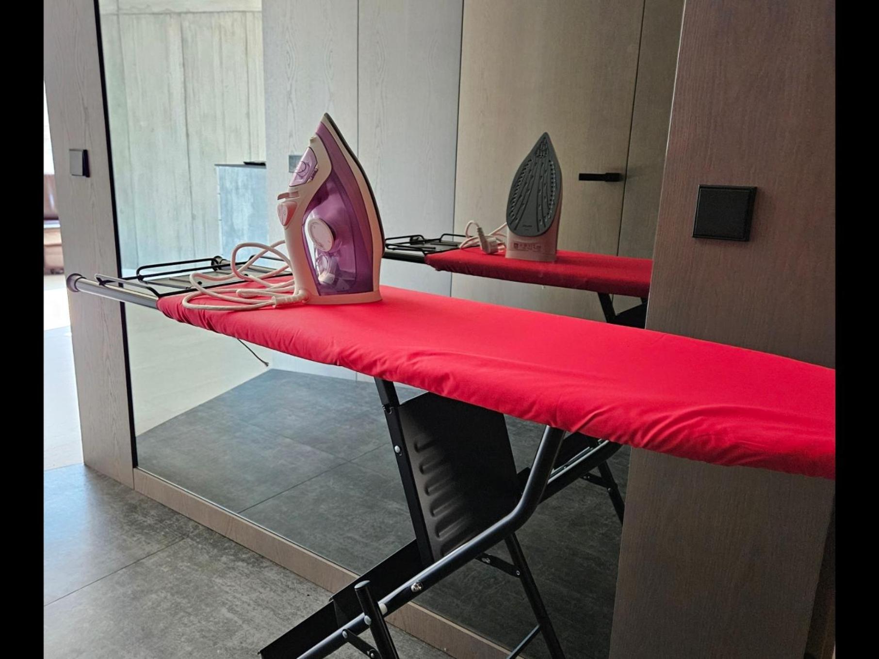 Butas Happy Vip Lounge, Self Check-in, Parking *
